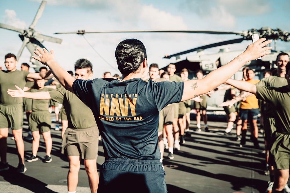 Blue-Green Team: 15th MEU Sergeants, USS Boxer Petty Officers Conduct Flight Deck PT