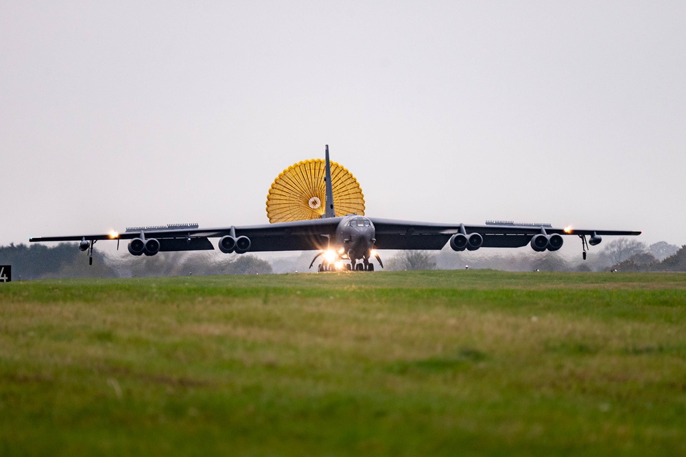 B-52s land at RAF Fairford for BTF 25-1