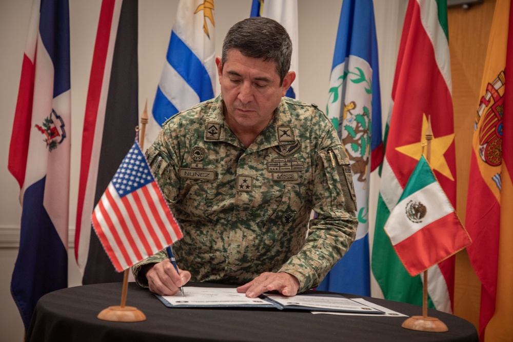 Third Conference of American Armies Specialized Conference concludes in Miami, Sets sights on upcoming meetings in Spain, Argentina, Peru, Mexico