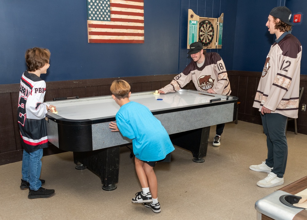 Defending Calder Cup champion Hershey Bears visit Fort Indiantown Gap, Pennsylvania National Guard members