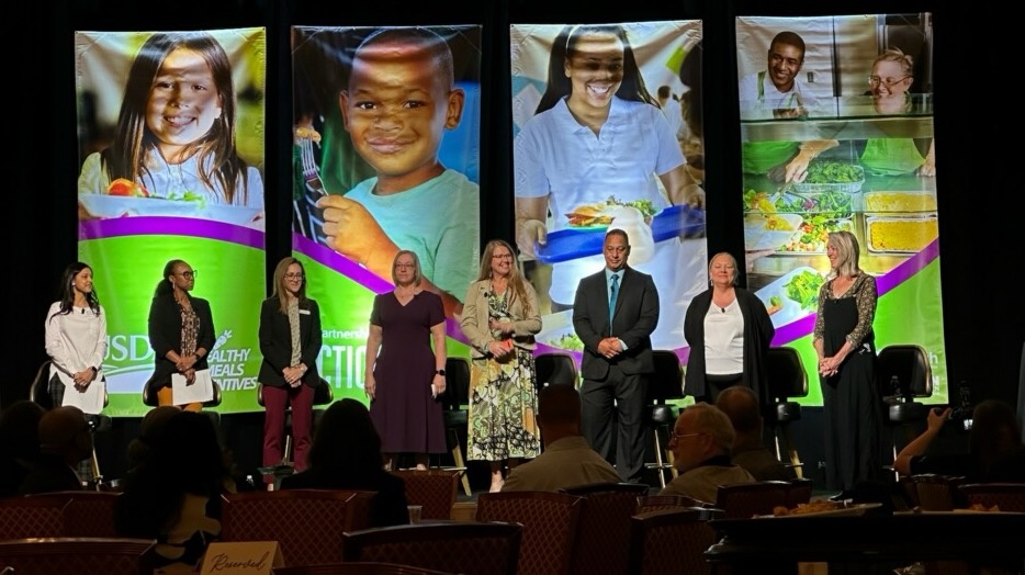 Antilles' schools receive awards for innovative School Meals Program