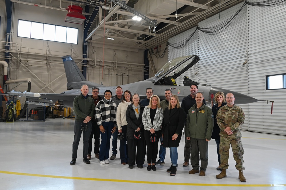 Minnesota, Michigan Air National Guard Conduct Civic Leader Flight