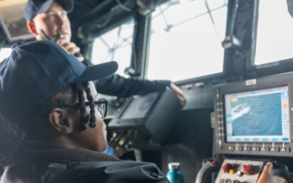 USS OAK HILL ARRIVES IN SOUDA BAY, GREECE