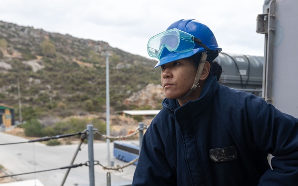 USS OAK HILL ARRIVES IN SOUDA BAY, GREECE