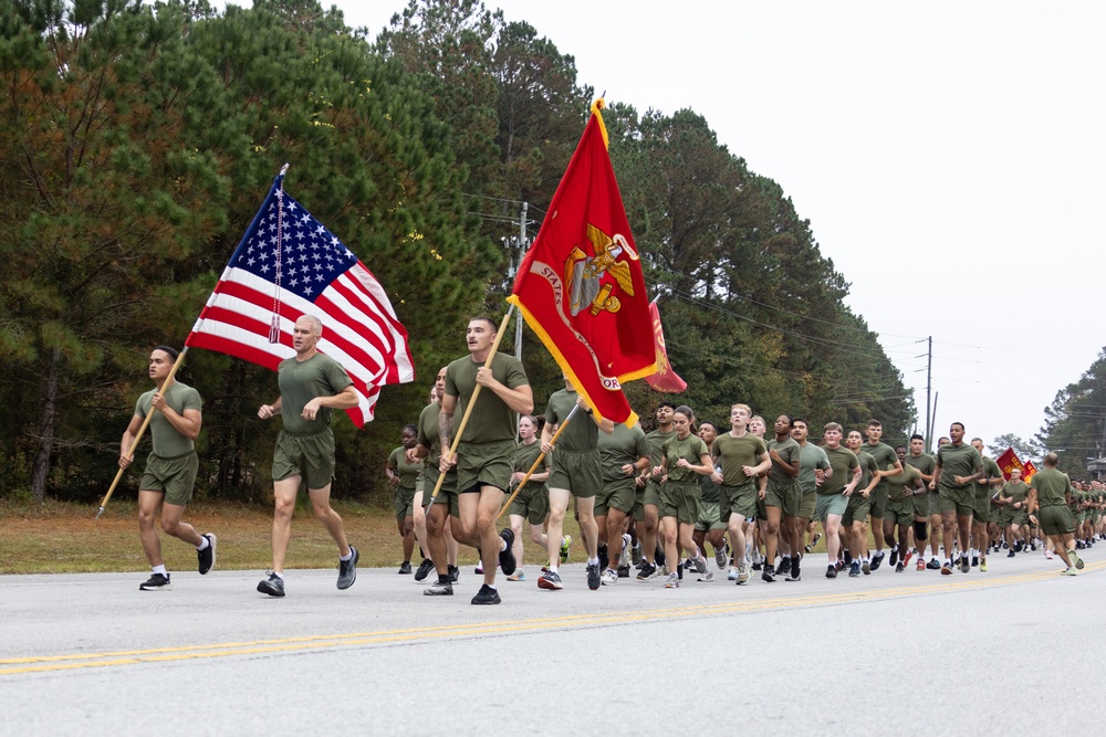 Marine Corps Combat Service Support Schools celebrates 249th birthday of the Marine Corps with motivational run