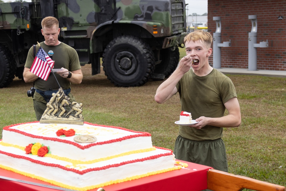 Marine Corps Combat Service Support Schools celebrates 249th birthday of the Marine Corps with motivational run