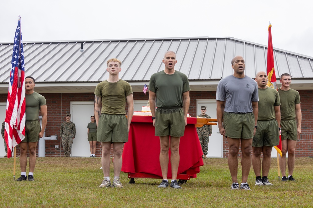 Marine Corps Combat Service Support Schools celebrates 249th birthday of the Marine Corps with motivational run