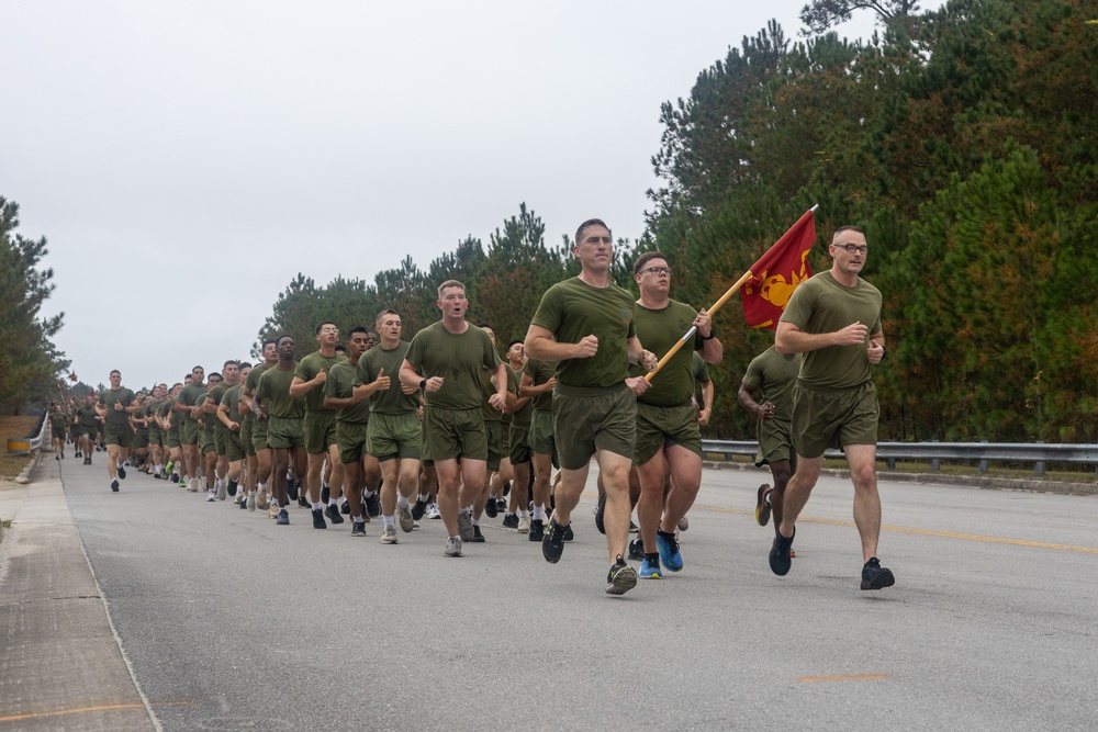 Marine Corps Combat Service Support Schools celebrates 249th birthday of the Marine Corps with motivational run