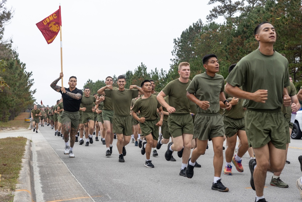 Marine Corps Combat Service Support Schools celebrates 249th birthday of the Marine Corps with motivational run