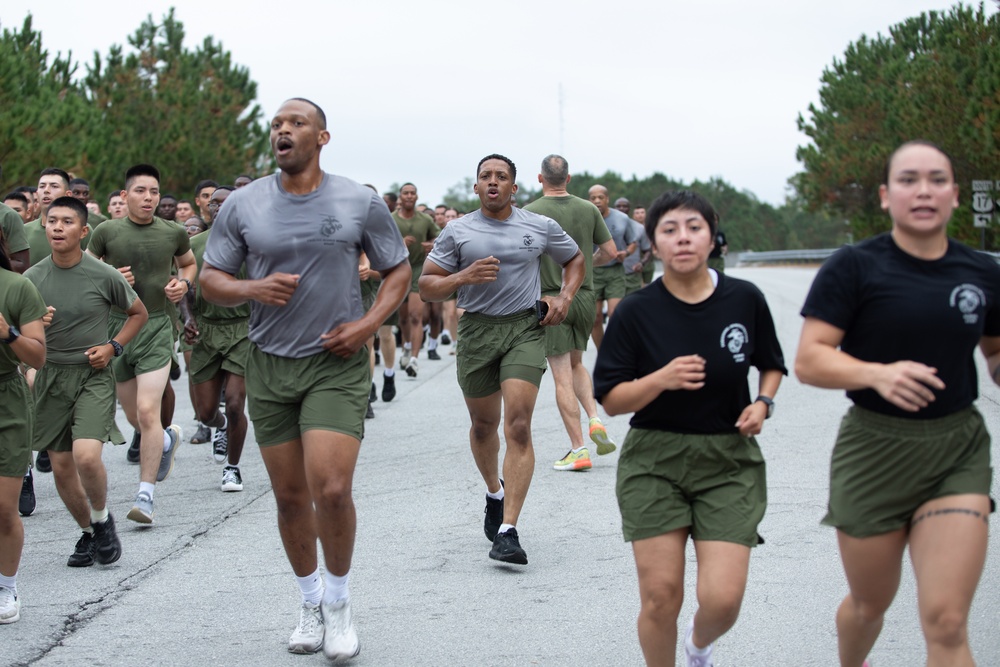 Marine Corps Combat Service Support Schools celebrates 249th birthday of the Marine Corps with motivational run