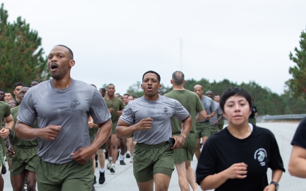 Marine Corps Combat Service Support Schools celebrates 249th birthday of the Marine Corps with motivational run