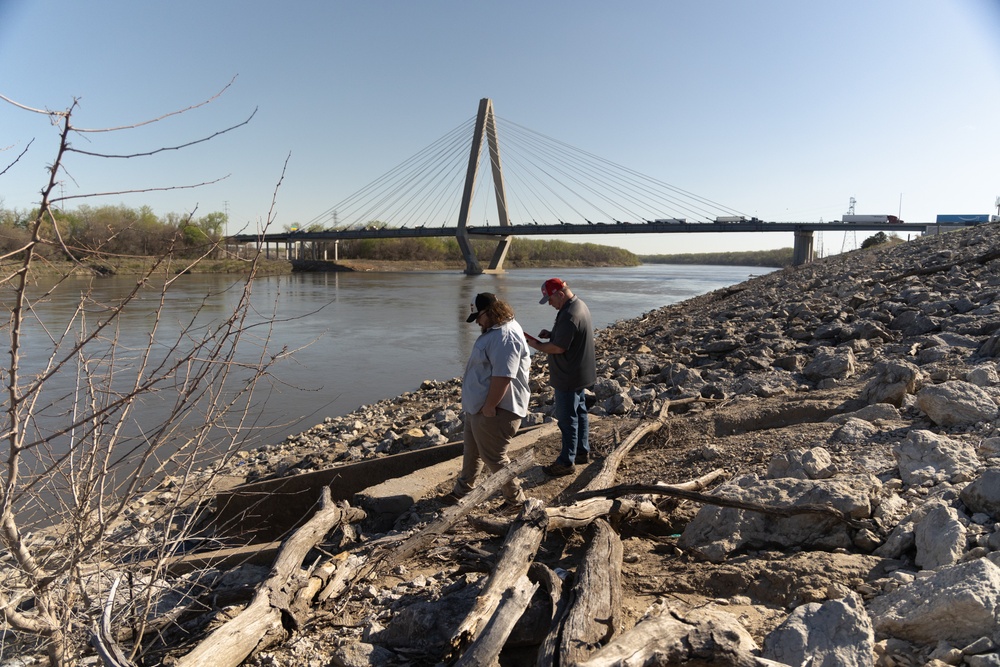 Geotechnical Engineers Conduct Federal Levee Inspection in Kansas City