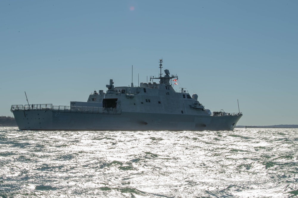 The future USS Nantucket arrives in Boston