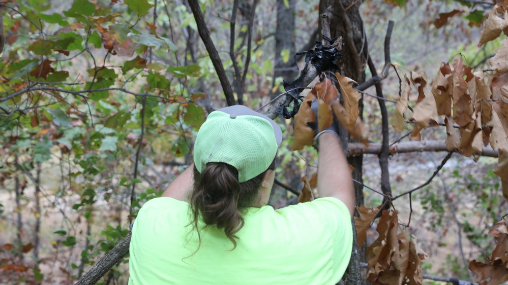 Volunteers, Lake Offices Clean up Skiatook Lake park