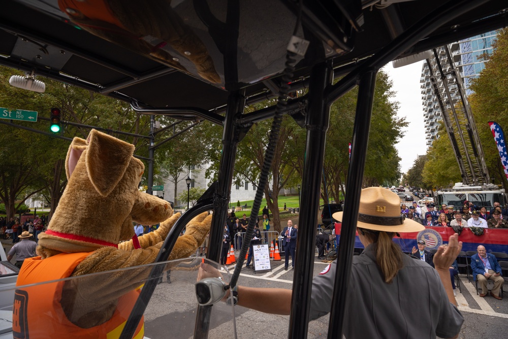 Bobber Visits the Georgia Veterans Day Parade