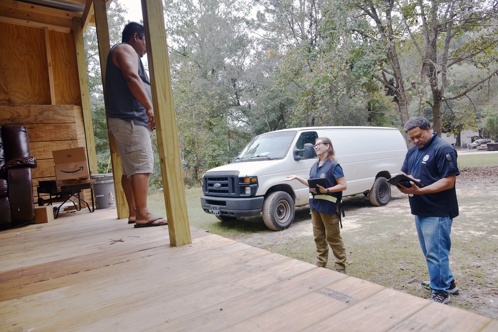 FEMA DSA Outreach Specialists Provide Information to Survivors of Hurricane Helene