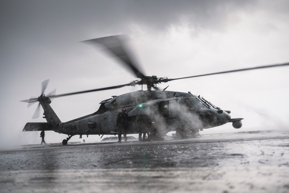 USS George Washington Conducts Flight Operations