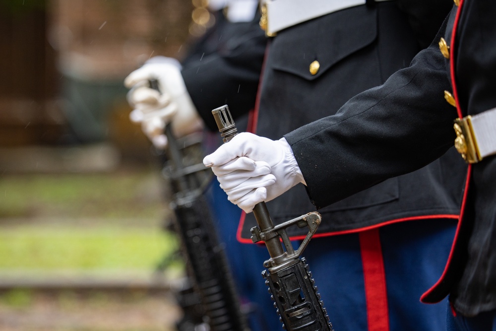 Marines Honor Former Commandant with Wreath Laying