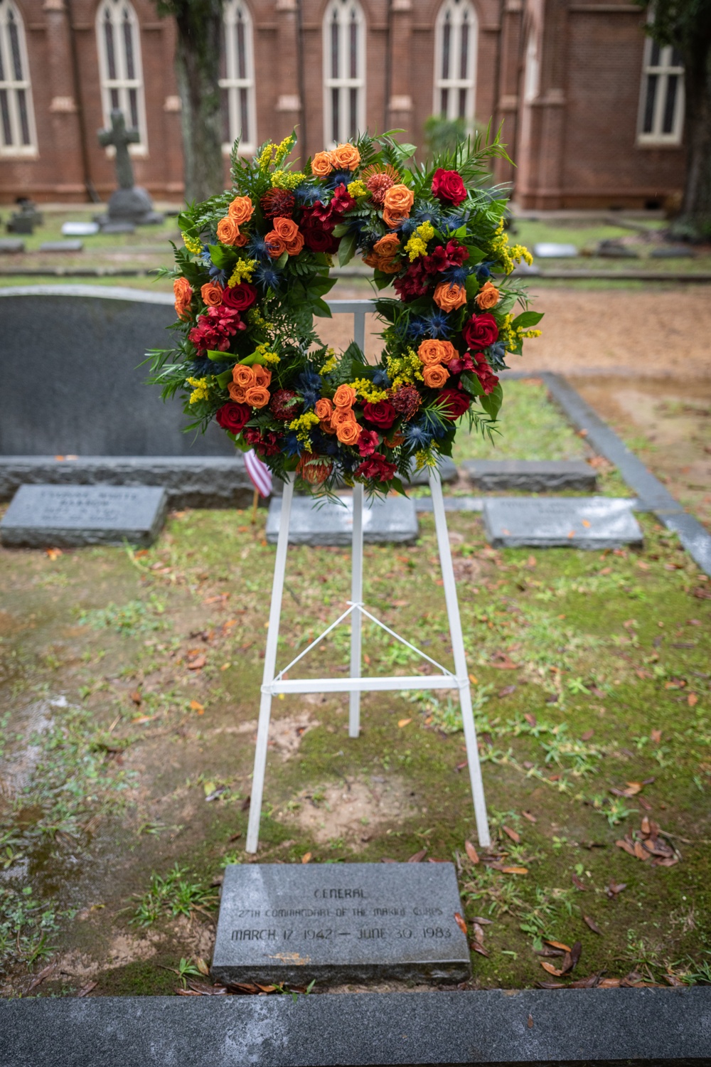 Marines Honor Former Commandant with Wreath Laying