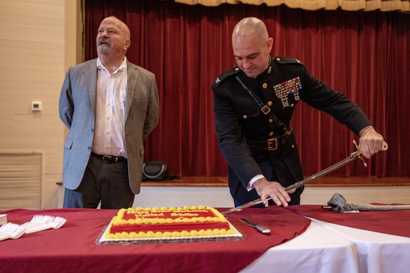 Marines Honor Former Commandant with Wreath Laying