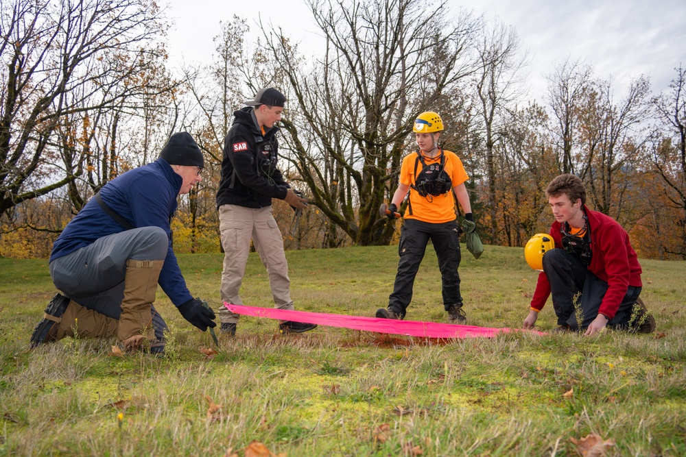 Youth Search and Rescue Team Trains with National Guard Helicopter Crew