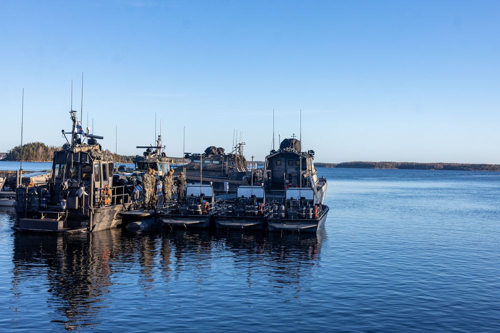 U.S. Marines Participate in a Coxswains Course