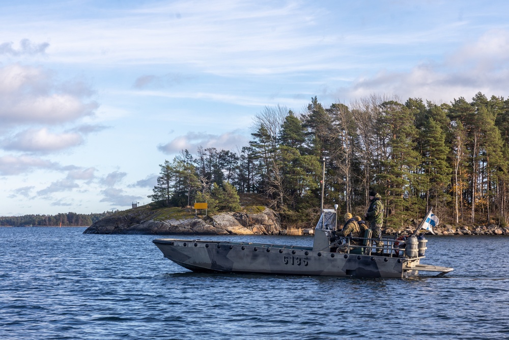 U.S. Marines Participate in a Coxswains Course