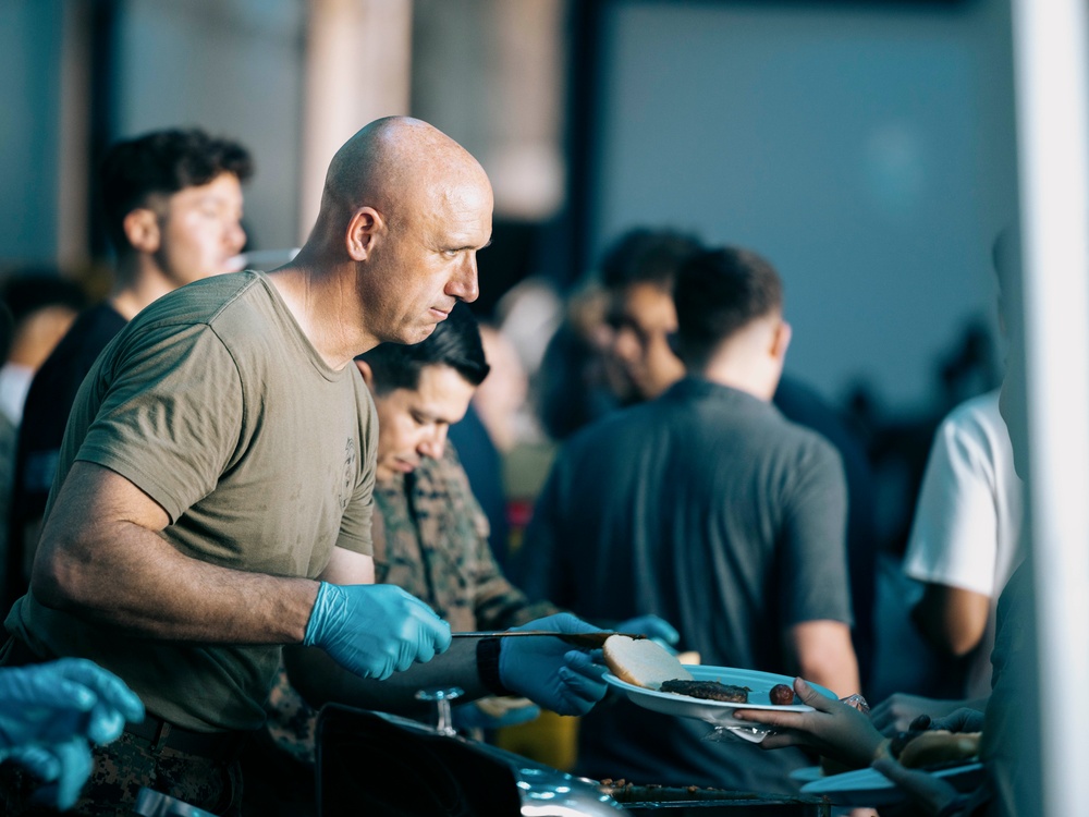 15th MEU, USS Boxer Celebrate 249th Marine Corps Birthday With Steel beach Picnic