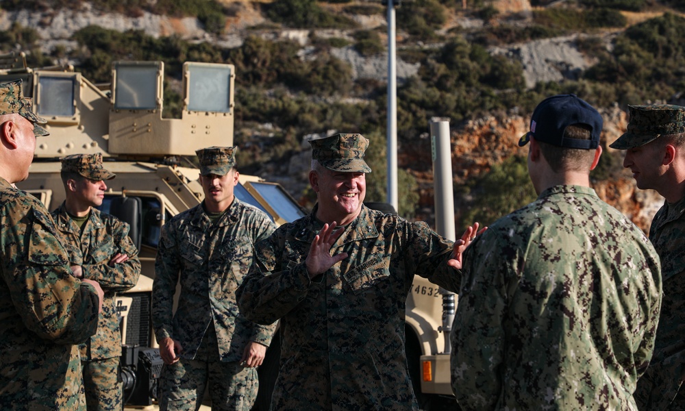 MFEA CG Visits 24th MEU (SOC)