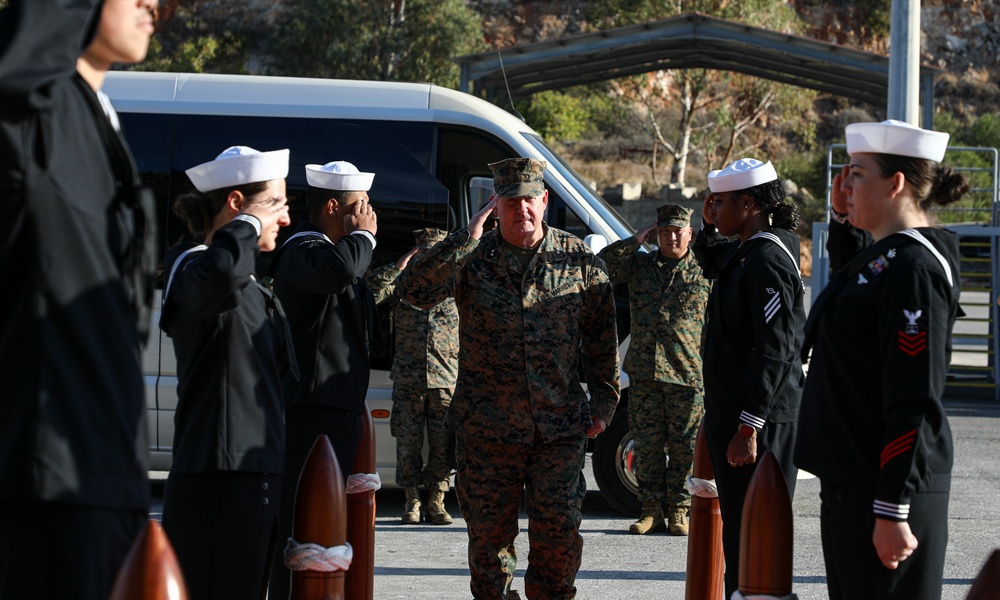 MFEA CG Visits 24th MEU (SOC)