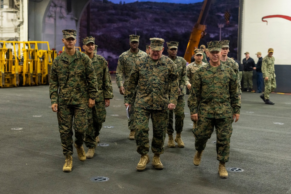 MFEA CG Visits 24th MEU (SOC)