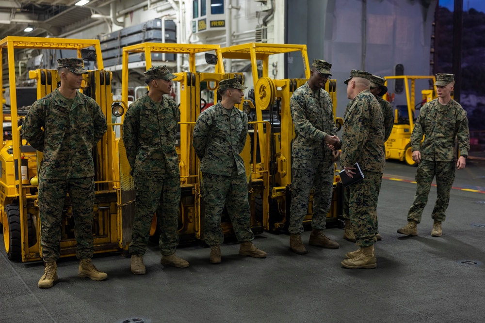 MFEA CG Visits 24th MEU (SOC)