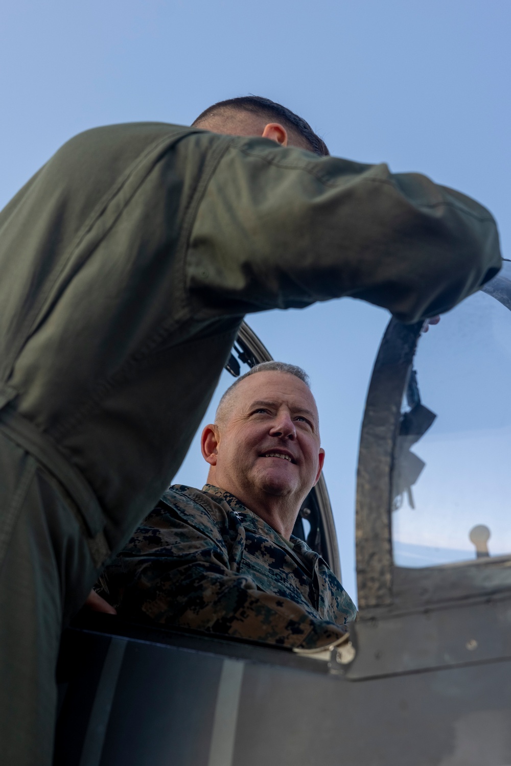 MFEA CG Visits 24th MEU (SOC)