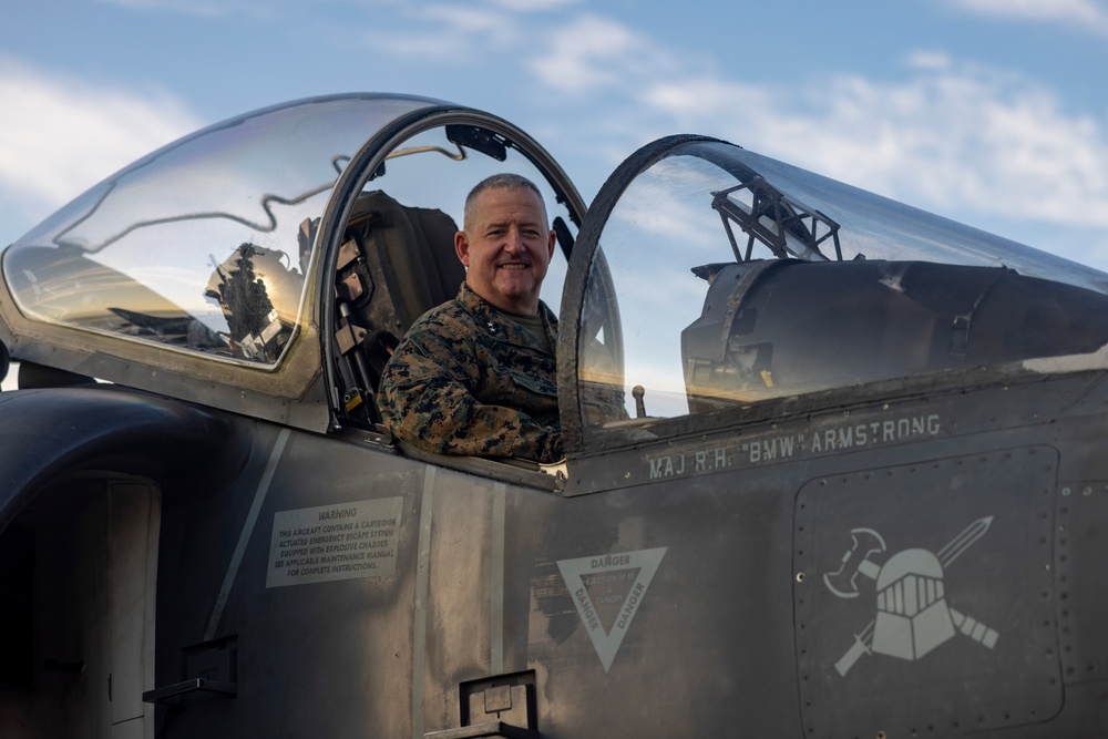 MFEA CG Visits 24th MEU (SOC)