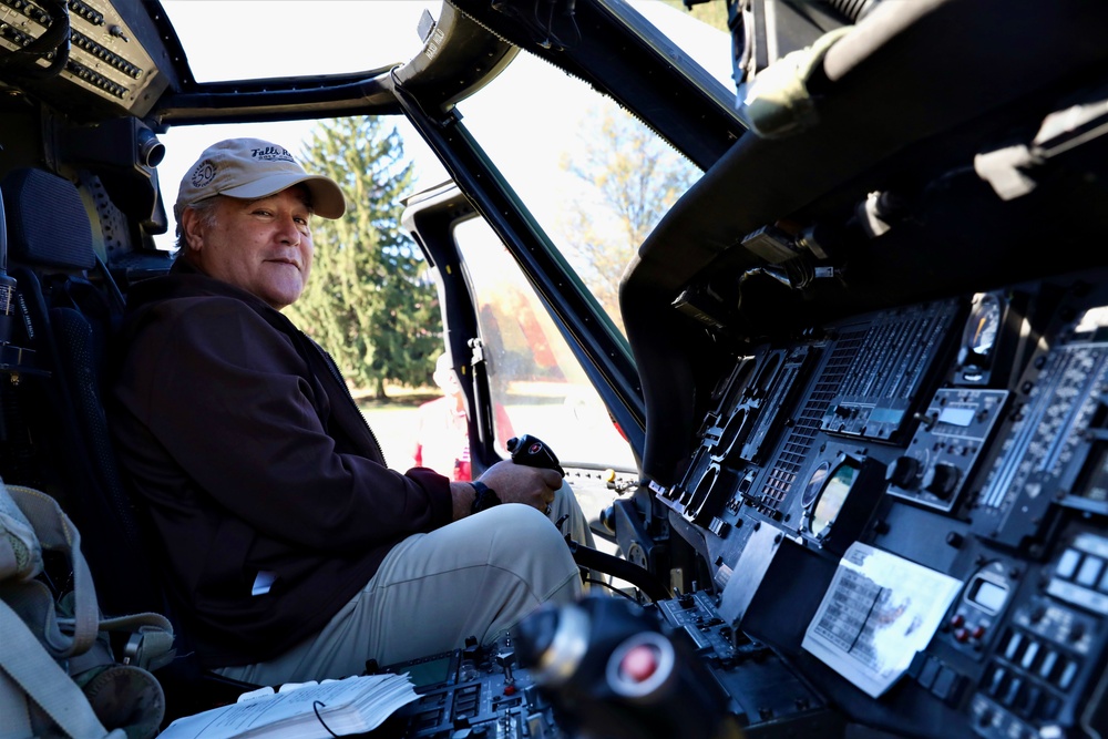 Black Hawk Landing Sparks Pride and Excitement at Armed Forces Retirement Home 