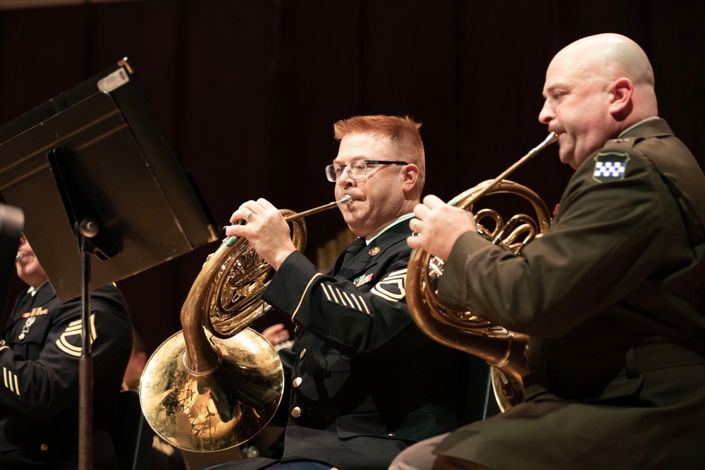 Soldier-musicians create tunes, perform at university