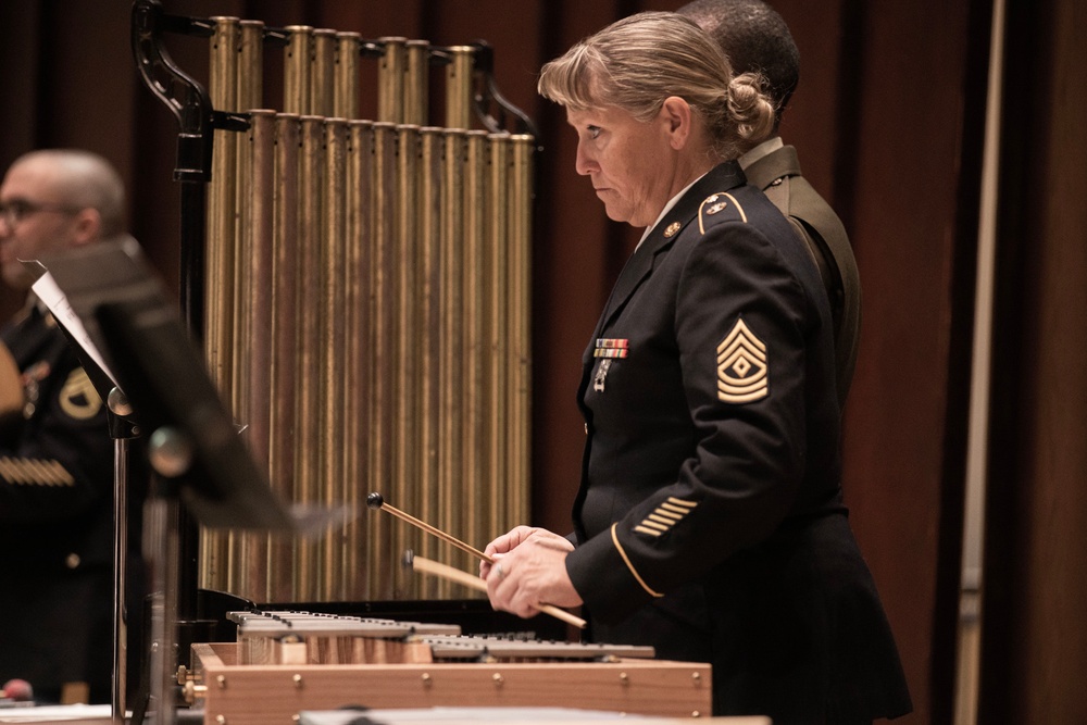 Soldier-musicians create tunes, perform at university