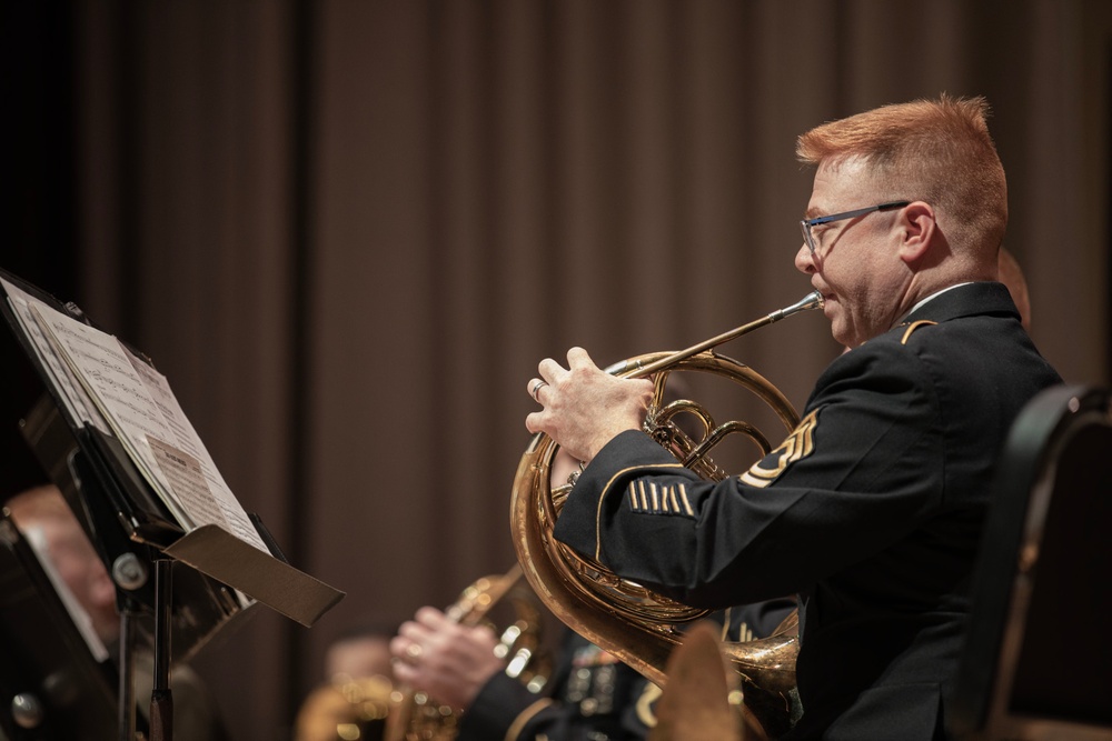 Soldier-musicians create tunes, perform at university