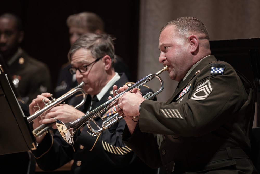 Soldier-musicians create tunes, perform at university