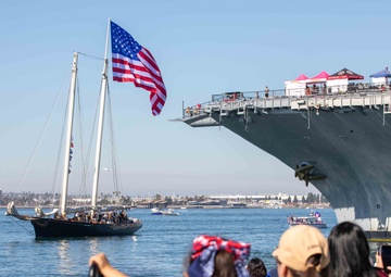Fleet Week San Diego 2024 Veteran's Day Boat Parade