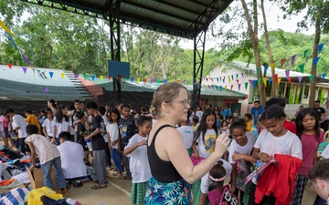 MSC Far East, Singapore Team Deliver Goodwill to Philippine Aeta Children