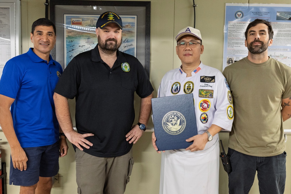 Thai Chef Recognized for Volunteer Work Supporting U.S. Navy Ships