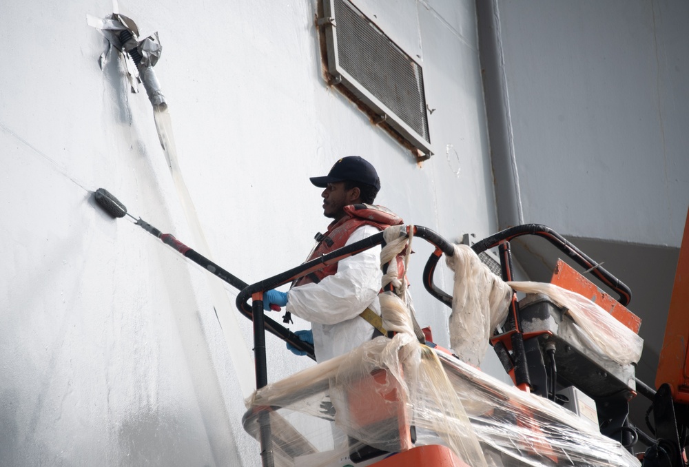 USS America (LHA 6) Conducts Maintenance Preservation