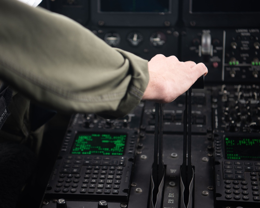 36 AS, JASDF 401 TAS team up for Keen Sword 25