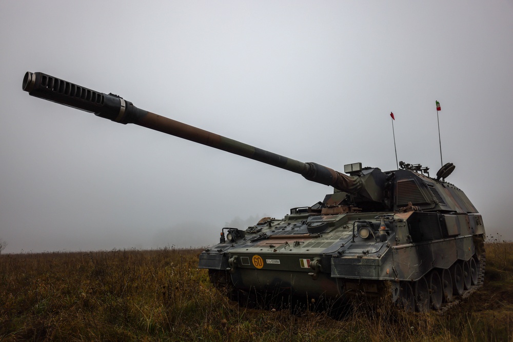 Italian Army Panzerhaubitze 2000 prepares for Exercise Dynamic Front 25