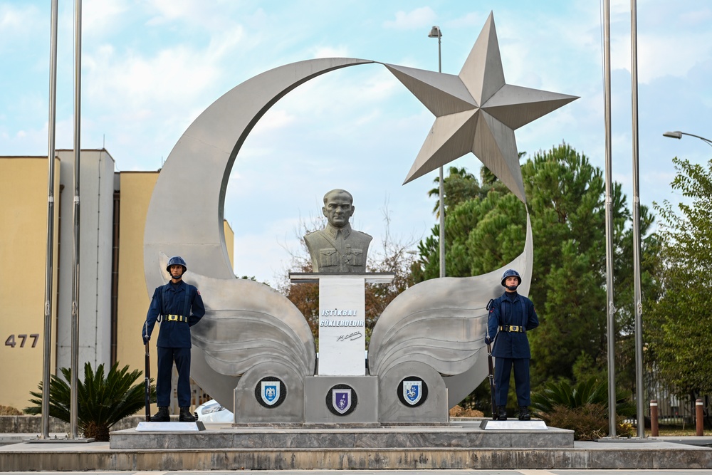 Incirlik commemorates Atatürk Memorial Day