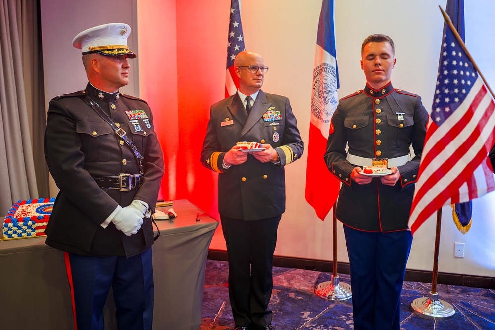 Sailors and Marines Participate in Veterans Day Ceremony in NYC