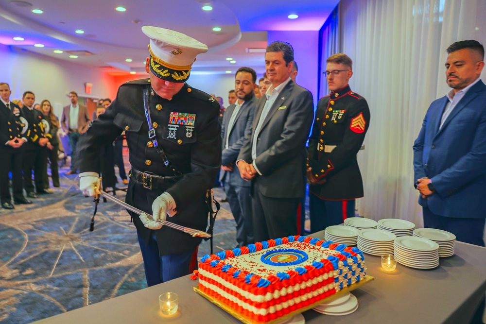 Sailors and Marines Participate in Veterans Day Ceremony in NYC