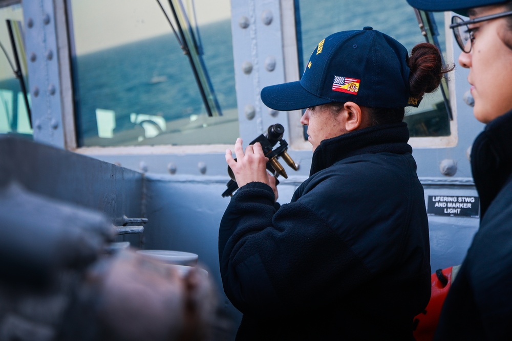 USS Bulkeley conducts a Replenishment at Sea