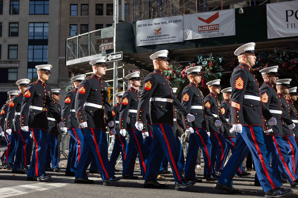 Marines from 25th Marine Regiment Join New York City Veterans Day Parade